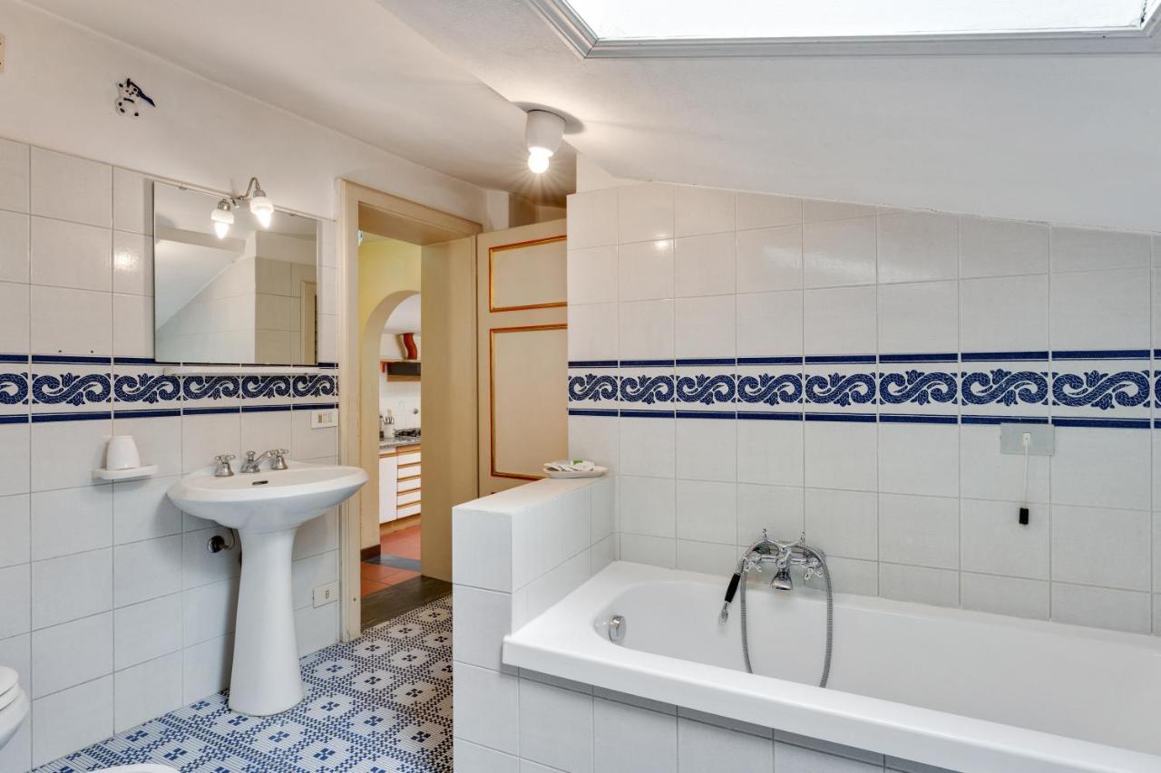 ルッカTerrazza San Michele - Affitti Brevi Italiaアパートメント エクステリア 写真